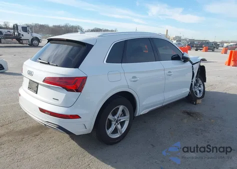 2021 Audi Q5 Premium 45 Tfsi Quattro S Tronic z USA, uszkodzony, nr VIN WA1AAAFY7M2052119
